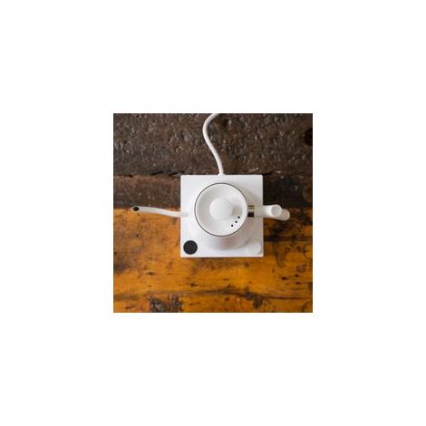 Fellow Stagg EKG 0,9L električni kuhalnik bele barve