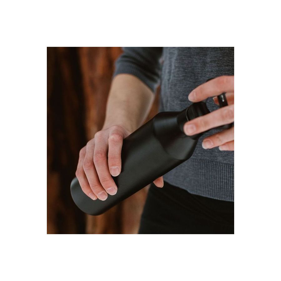 MiiR Steklenička z ozkim ustjem 680ml - črna