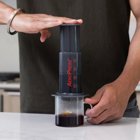 පෙරහන් 100ක් සහිත Aeropress Aerobie කෝපි යන්ත්‍රය