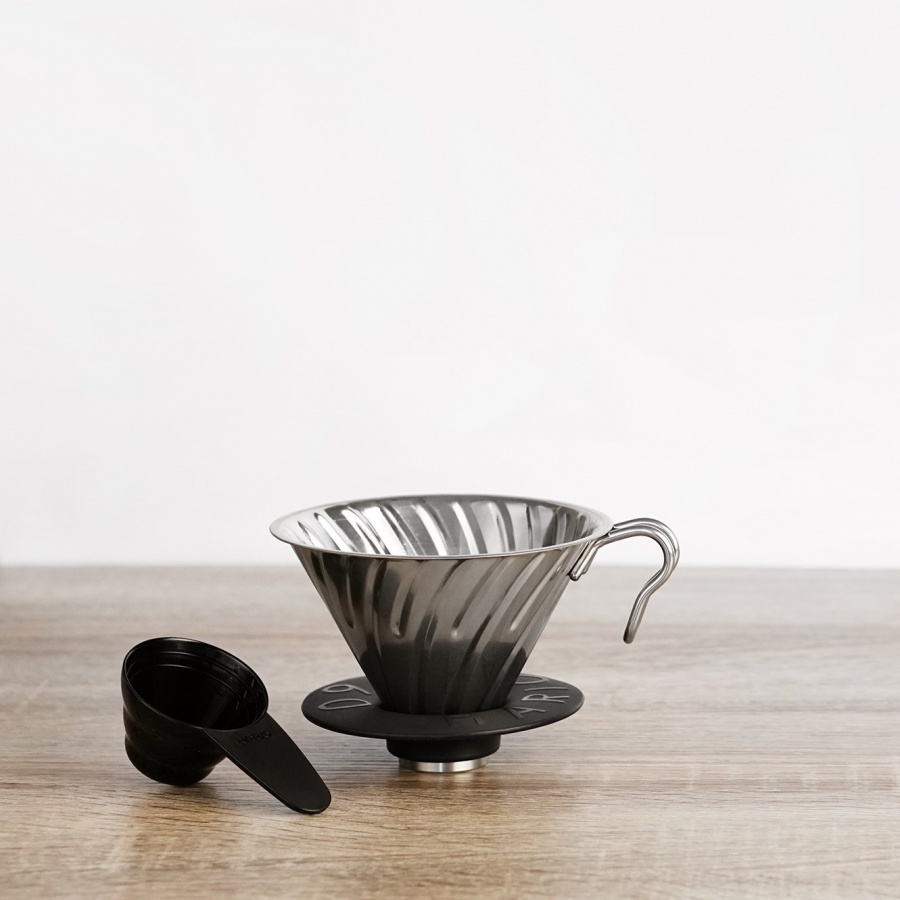 Hario dripper V60-02 iz nerjavečega jekla (VDM-02HSV)