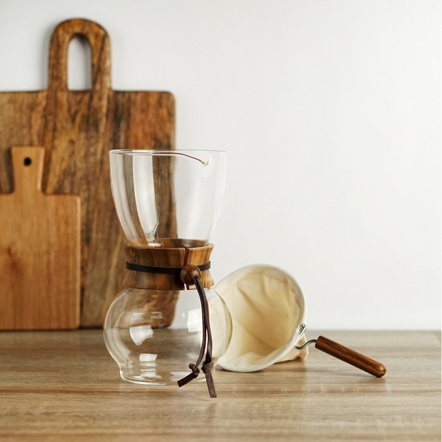 Hario Woodneck DPW-3 lonček za kapljanje za 4 skodelice