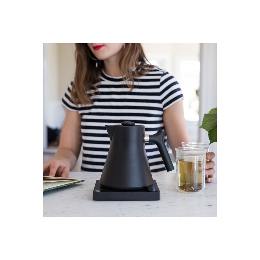 Fellow Corvo EKG 0,9L električni čajnik - mat črna