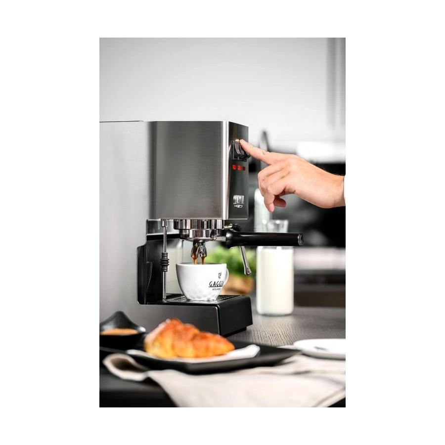 Vzvodni kavni aparat GAGGIA Classic EVO E24