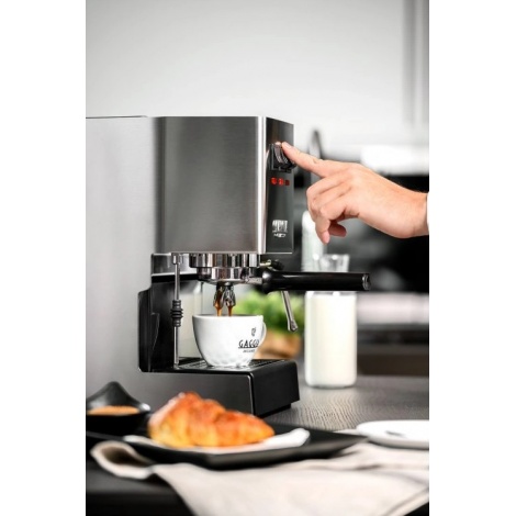 Vzvodni kavni aparat GAGGIA Classic EVO E24