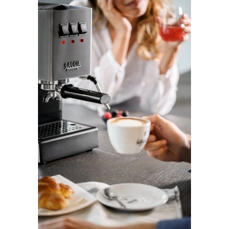Vzvodni kavni aparat GAGGIA Classic EVO E24