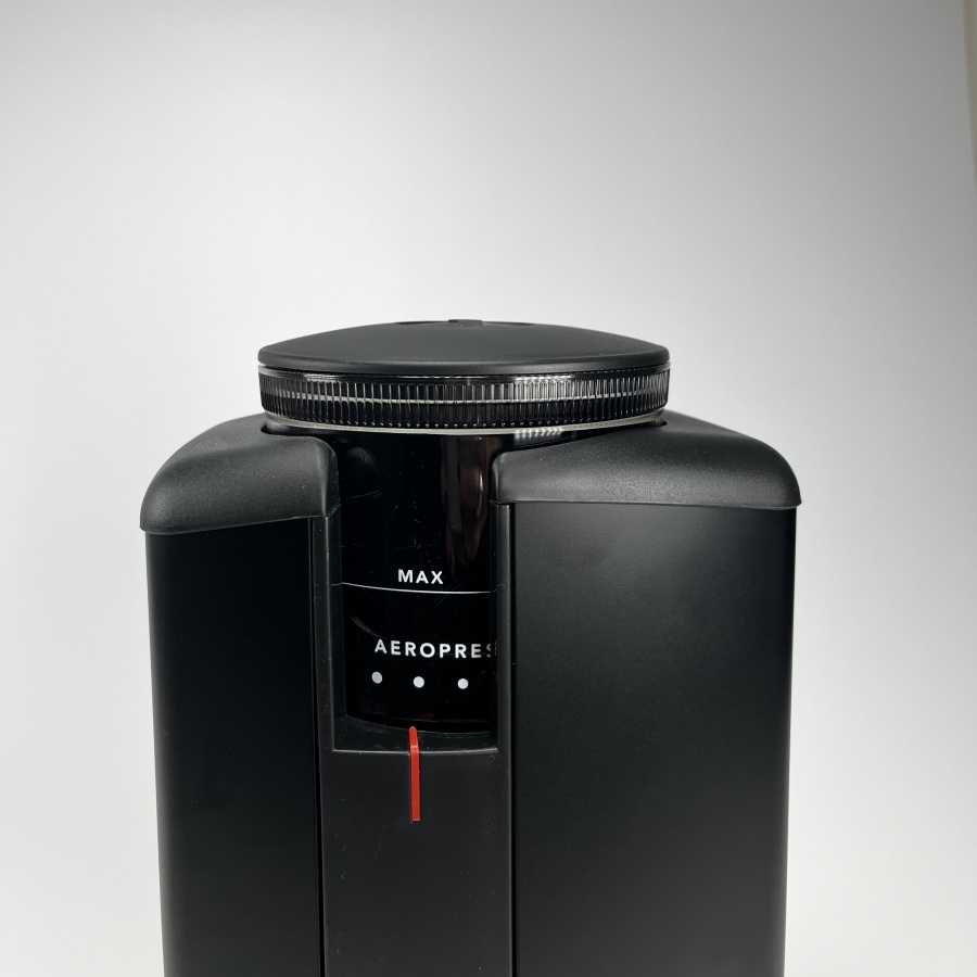 Električni mlinček Wilfa Svart CGWS-130B črn