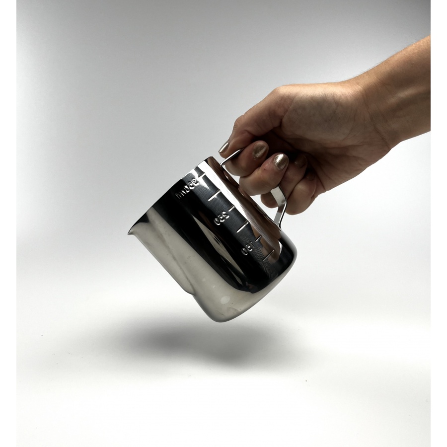 Vrč za mleko Kaffia Jug 350ml z gravuro