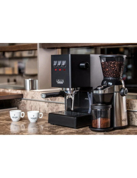Vzvodni kavni aparat GAGGIA Classic EVO E24, črn