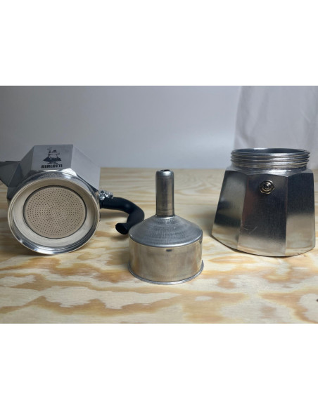 Bialetti Moka Express lonček za moko s 6 skodelicami