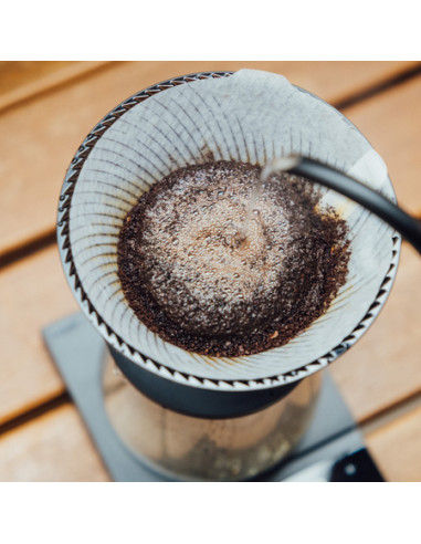 Odcejalnik Hario NEO V60-02 črn