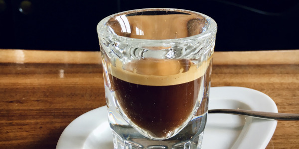 Kava, kofein in delovna učinkovitost