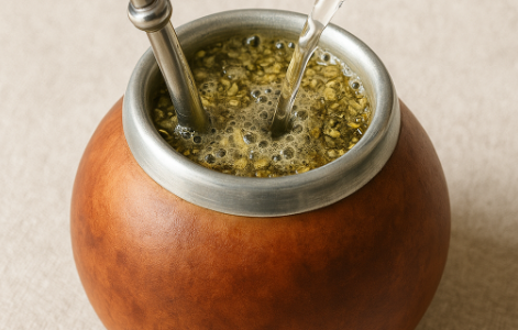 Priprava yerba mate v Calabasasu
