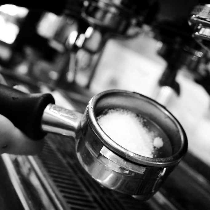 Urnex Cafiza - navodila za čiščenje kavnega aparata