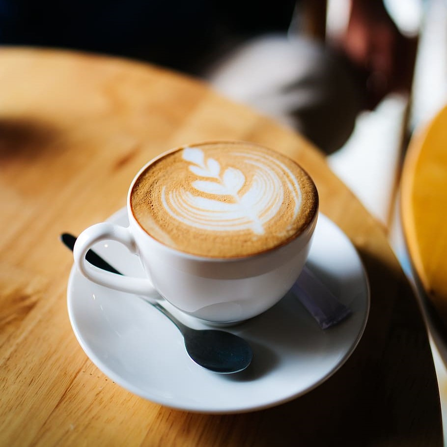 Priprava kave cappuccino